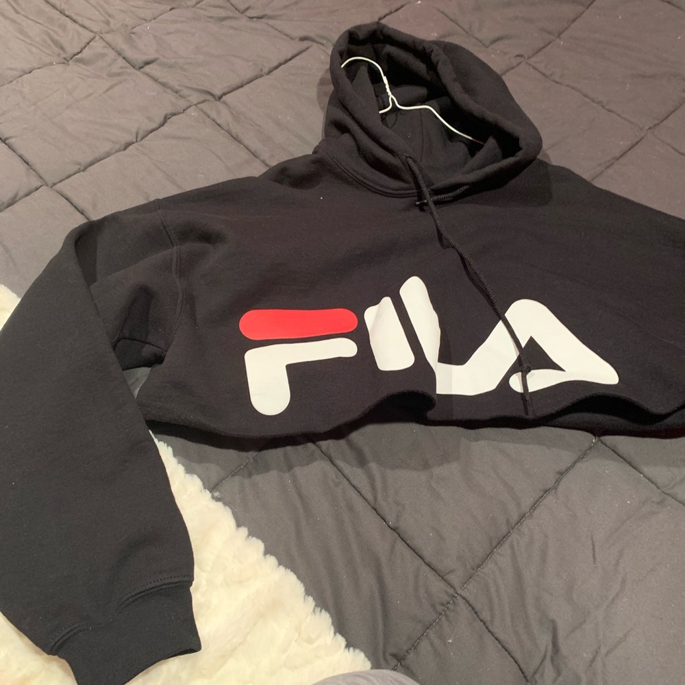 fila crop top hoodie